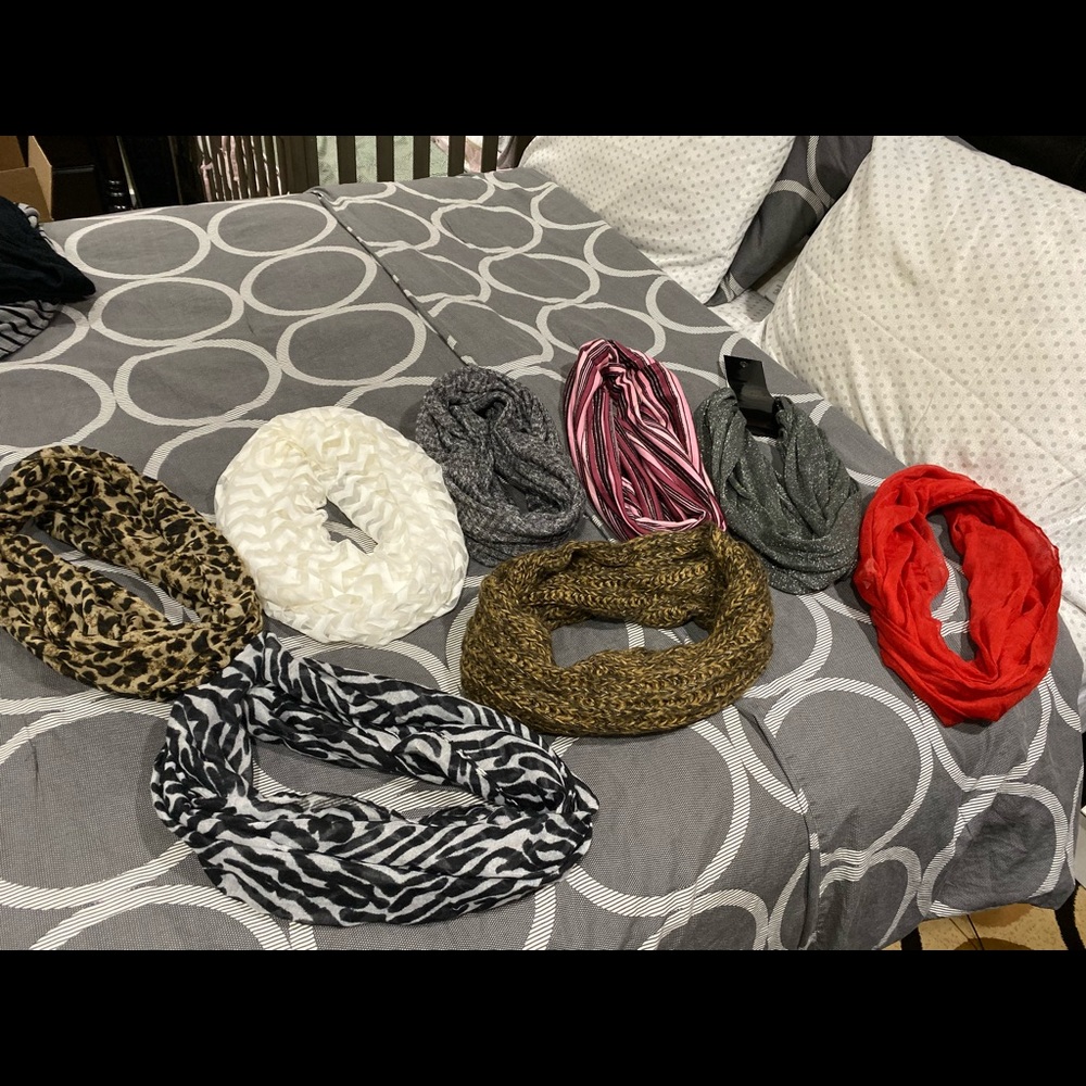 🧣 Infinity Scarves 🧣